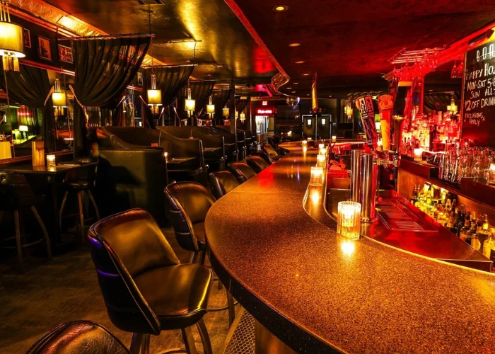 Best Bars in LA | Top Rooftop Bars, Breweries & Hidden Gems 1 boardners los angeles